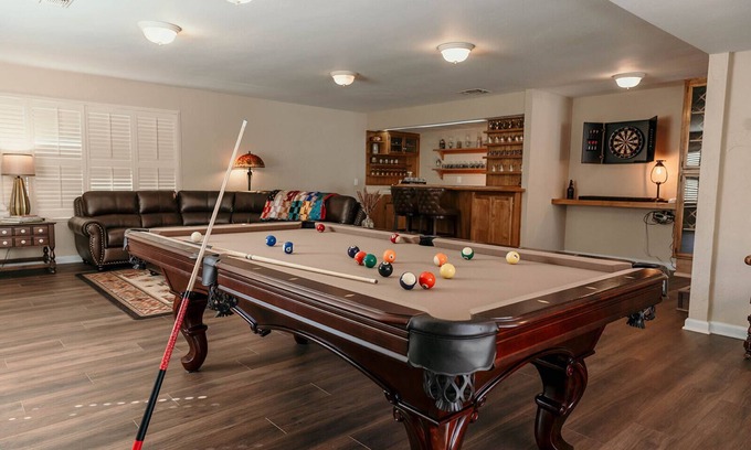 Kernville Casa | Spacious Home, Refreshing Unheated pool, Near the Kern River, EV charger