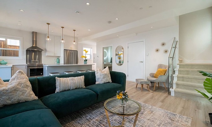 Hastings Casa | Spacious Home w/ Backyard, Central in YVR +Transit
