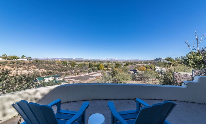 Cottonwood-Verde Village Casa | Spacious home w/Sedona views