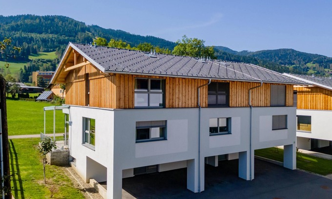 Sankt Lorenzen ob Murau Casa | Spacious home with terrace