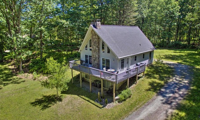 Callicoon Casa | Spacious Home with Deck, Grill and Delaware River View
