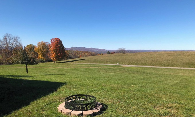 Towanda Casa | Spacious home with great views near Mountain Lake, Towanda Pa.