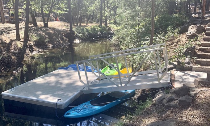 Groveland Casa | Spacious home with seasonal lake access. Pet friendly!