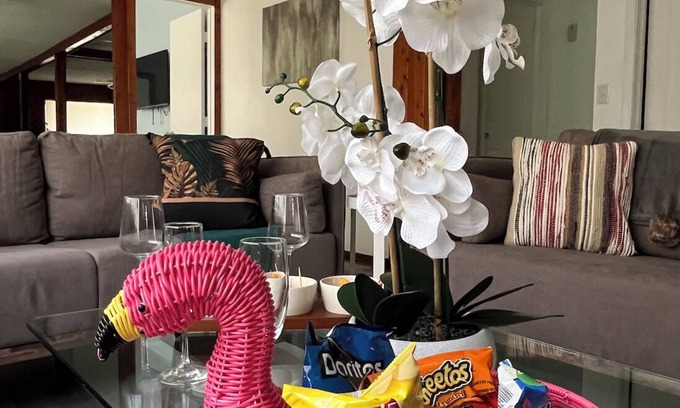 Central Oakland Park Casa | Spacious home with kids Playroom 3Bedrooms Wifi Parking close to beach