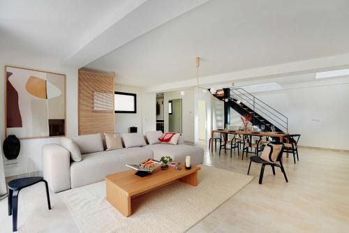 Republique–Point-du-Jour Apartamento | Spacious house 4BDR 7P - Boulogne Billancourt