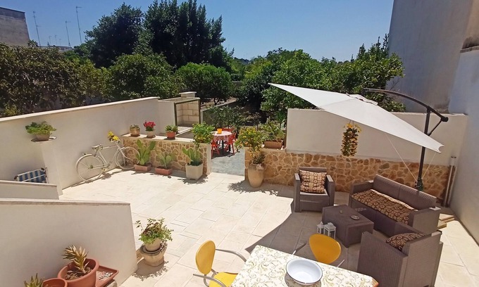 Borgagne Casa | Amplia casa en aldea tranquila cerca del mar: 2 dormitorios, 2 baños y jardín