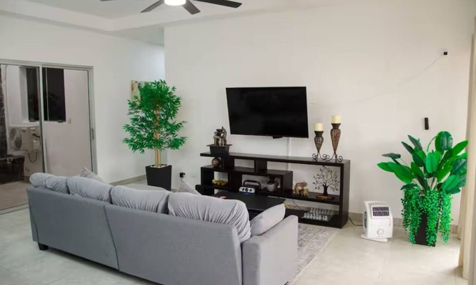 Ticuantepe Casa | Spacious House in annExclusive Gated Community