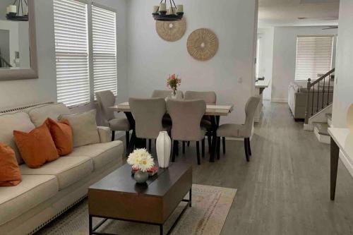 Linda Casa | Spacious House in Marysville 9 minutes to Hard Rock Casino Wheatlan