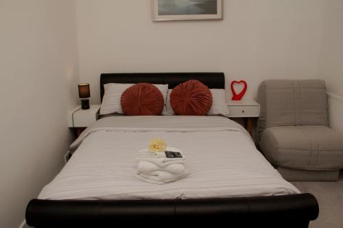 Leigh Casa | Spacious House, Near Haigh Woodland Park, Wifi, Parking