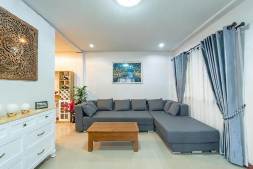Wua Lai Casa | Spacious House Near Old City Near Night Bazaar