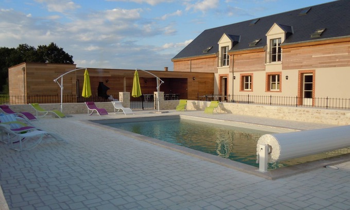 Chemery Casa | Spacious house, private pool, 10 to 15 p.