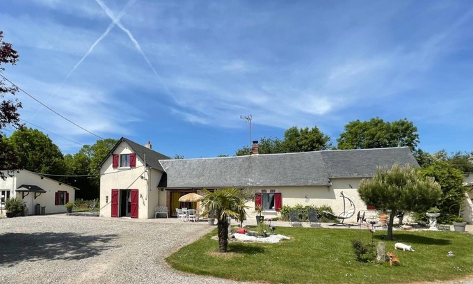La Gonfriere Apartamento | Casa rural con jardín, ideal para familias o amigos, con WIFI y cerca de zona de ocio