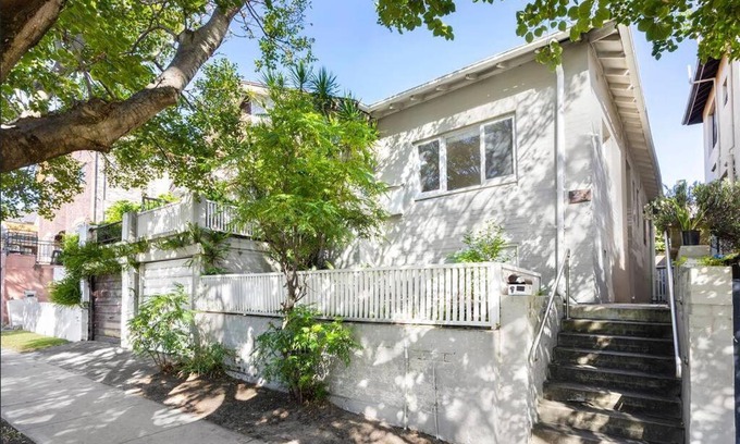 Bondi Beach Apartamento | Spacious house with BBQ, outdoor areas and parking