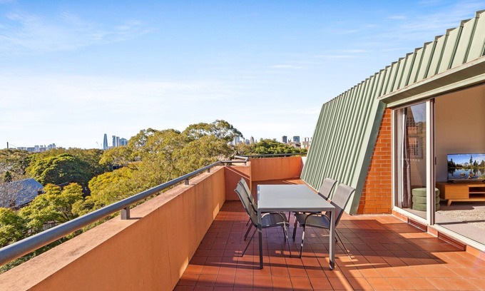 Camperdown Apartamento | Spacious Inner-West 2-Bed with Alfresco Dining