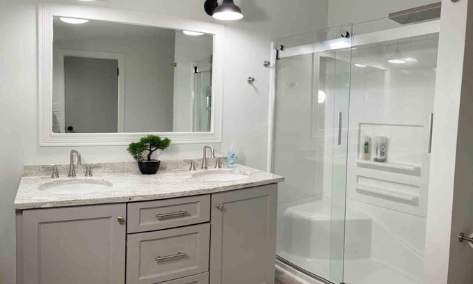Denver Casa | Spacious & Inviting Home in Denver, NC