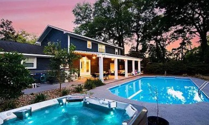 Charleston Casa | Spacious James Island 4br/3.5ba House with Pool!