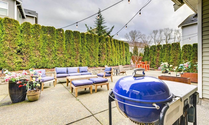 Kent Cabaña | Spacious Kent Home Near Seatac Airport w/ Patio