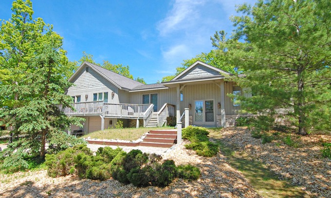 Glen Arbor Casa | Spacious lake access home with a washer/dryer, central AC, nearby tennis