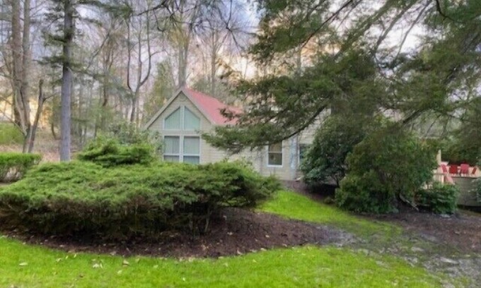 Greentown Casa | 🌲🚣‍♂️🦅 Spacious Lake Cottage MSTR Suite LRG Deck Lake Wallenpaupack