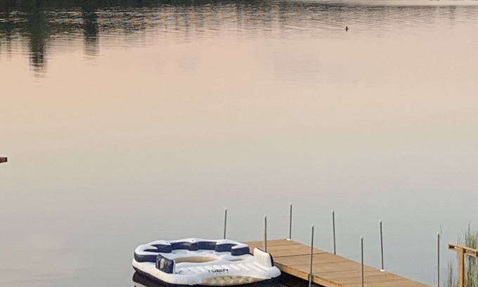 Machar Cabaña | Spacious Lakefront family friendly six bedroom cottage on beautiful Eagle Lake.