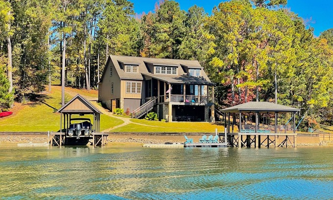 Little Kowaliga Casa | Spacious Lakeside Family Home!