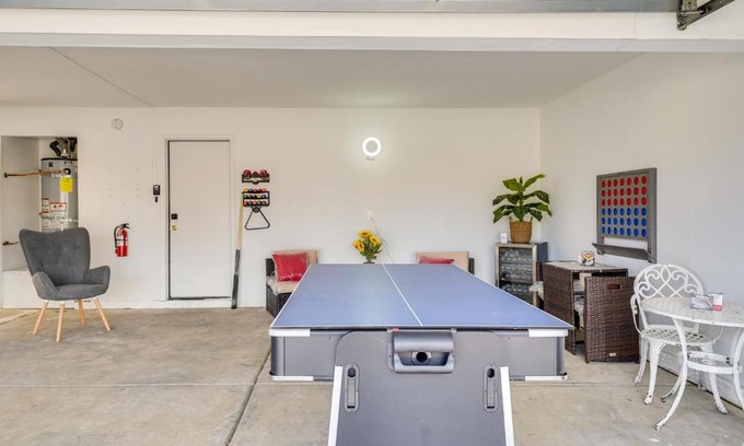 Silverado Ranch Casa | Spacious Las Vegas Home Near Casinos and Nightlife!