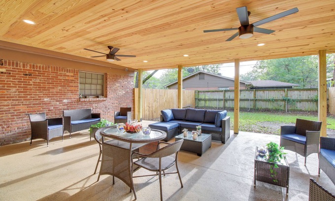 Little Rock Casa | Spacious Little Rock Home w/ Patio - 9 Mi to Dtwn!