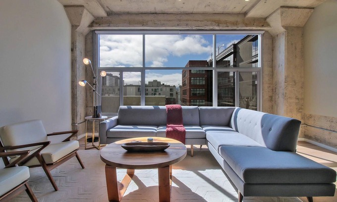 China Basin Apartamento | Spacious Live/Work Condo in SF + Parking