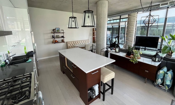 Riverside Condominio | Spacious loft in trendy Riverside Toronto