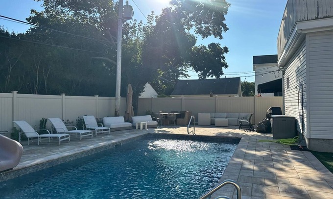 Long Beach Casa | Spacious Long Beach 4-bedroom house, giant pool deck, steps to beach & train