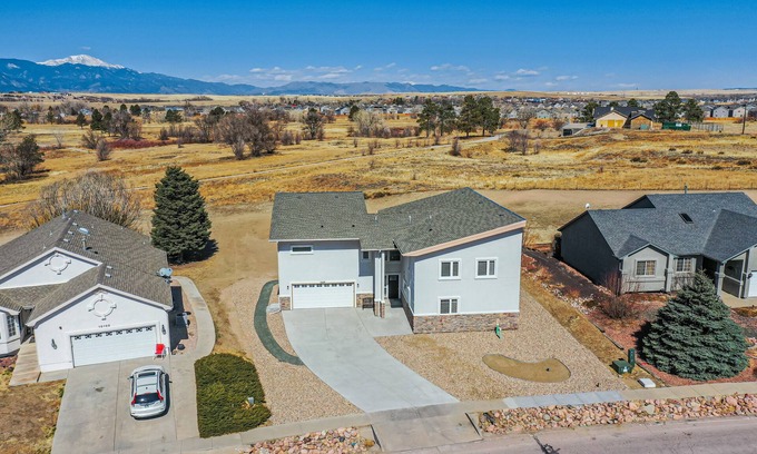 Colorado Springs Casa | Spacious Luxury and Mountain Views