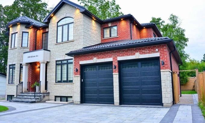 Clarkson Apartamento | Spacious & Luxurious family apartment in an Upscale Mississauga neighborhood