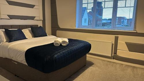 Wolverhampton Casa | Spacious Luxurious Serviced Accommodation 5