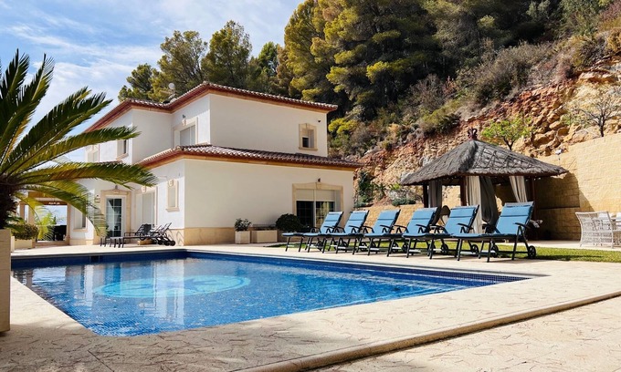 Montgo de Toscamar Villa | Villa lujo en pic de montaña
