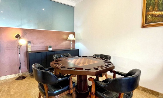 Eastlakes Casa | Spacious Luxury Home in Eastlakes | Minutes from City/Beaches/Airports