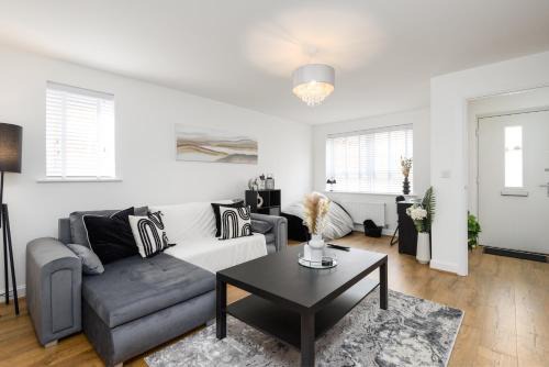 Broad Oak Apartamento | Spacious Luxury House In Canterbury with Free Parking & Garden - Sleeps 7