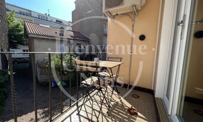 Sablon - Trudaine Apartamento | Spacious Marx Dormoy with free parking. (C)