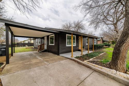 McKinney Casa | Spacious McKinney Bungalow - 4 Bedrooms
