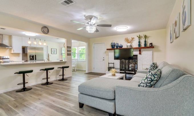 Florida Panhandle Casa | Spacious Milton Vacation Rental w/ Pond On-Site