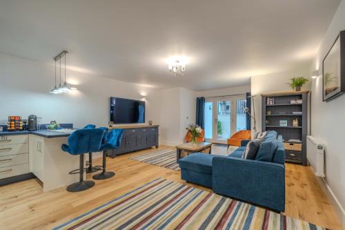 Bristol Apartamento | Spacious Modern 2-bed Parking & Wi-Fi & 65"OLED