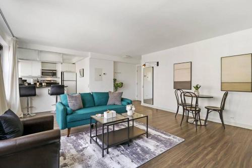 Indian Village Apartamento | Spacious & Modern 2BR Apartment - Algonquin 06-008E