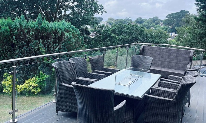 Mylor Churchtown Casa | Spacious Modern Creek View House