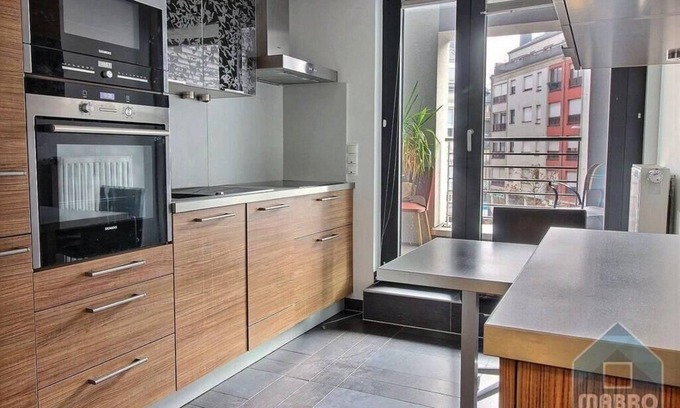 Bonnevoie Apartamento | Spacious Modern Flat, 100 m2 in The Heart of City Center