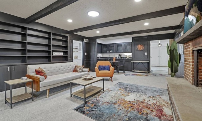 Columbus Casa | Spacious, Modern, Healing Home in Columbus