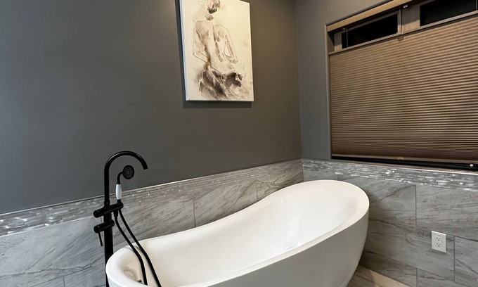 Billings Casa | Spacious Modern Home with a Perfectly Convenient Location!