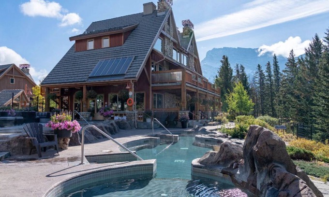 Banff Condominio | Escapada de montaña espaciosa + acogedor | Acceso a hermosas piscinas calientes!