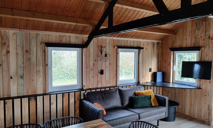 Bant Casa | Chalet in Flevoland With Spacious Garden