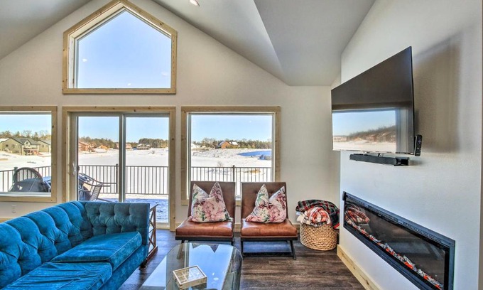 New Lisbon Casa | Spacious New Lisbon Home with Lake Access!