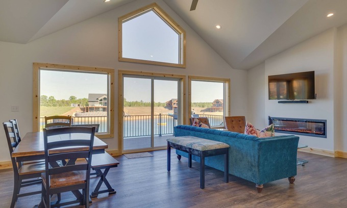 New Lisbon Casa | Spacious New Lisbon Home w/ Lake Access!