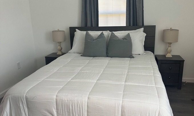 Higgston Cabaña | Spacious newly remodeled 2-bed 2 bath - 8 miles from Brewton Parker University